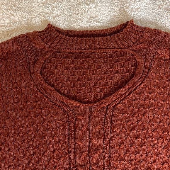 Brown Knitted Sweater - Picture 2 of 3